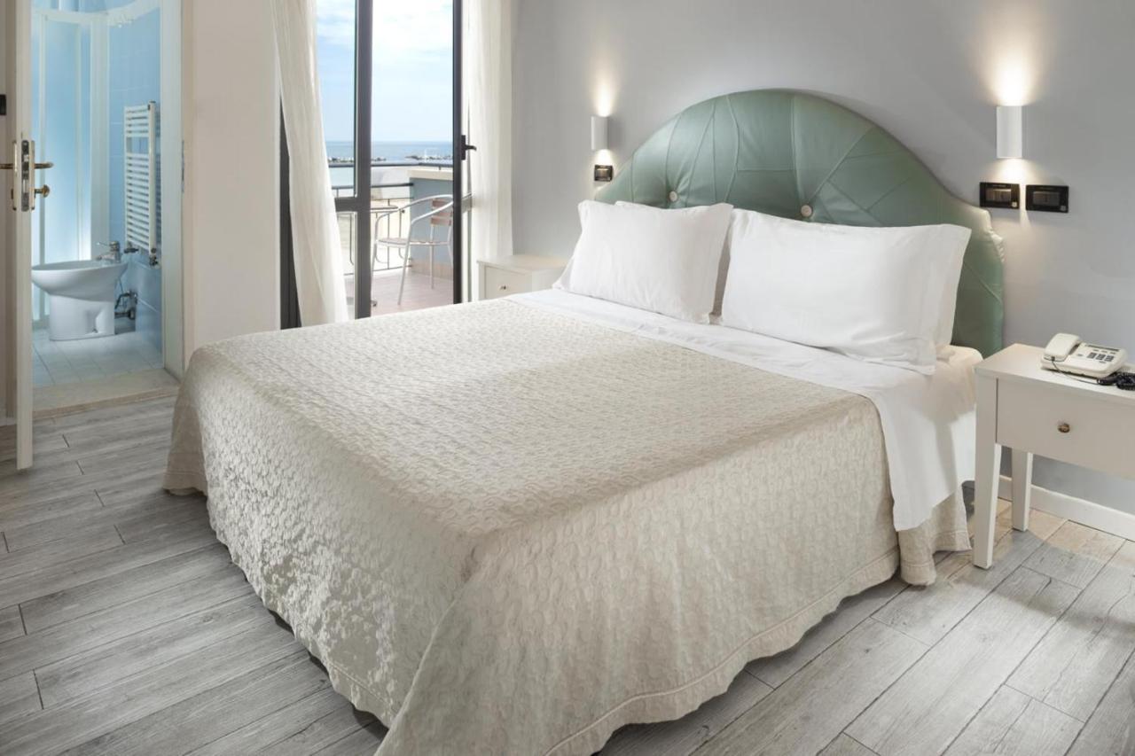 Hotel Strand Bellaria-Igea Marina Bagian luar foto