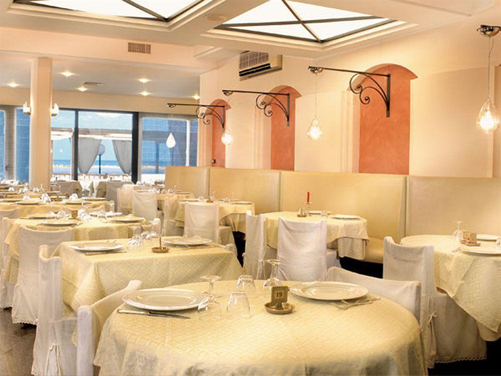 Hotel Strand Bellaria-Igea Marina Bagian luar foto