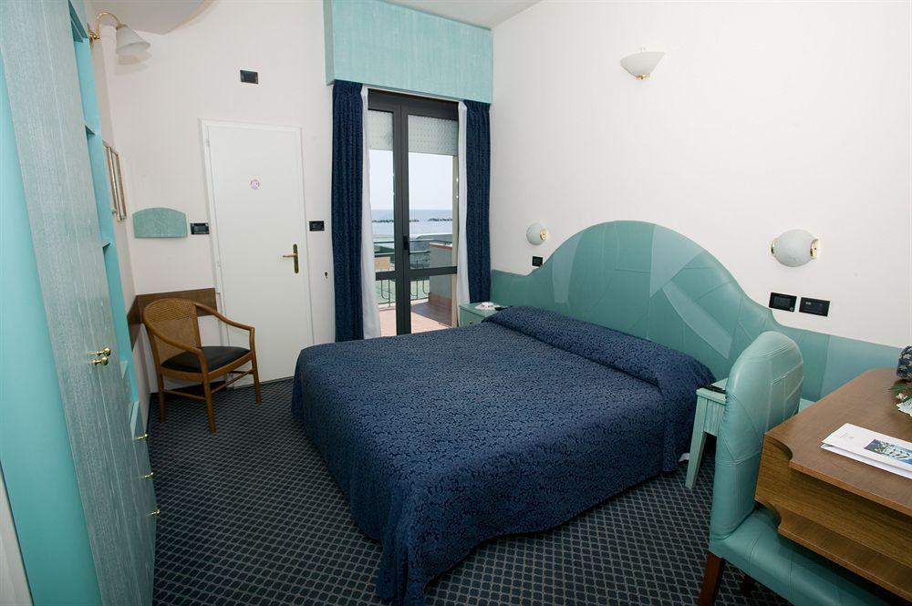 Hotel Strand Bellaria-Igea Marina Bagian luar foto